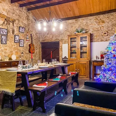 Quinta Da Bonanca, Charming Rustic Houses * Алвадуш